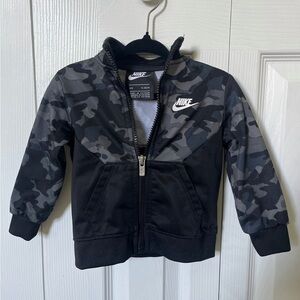 Nike baby boys black camo zip up jacket